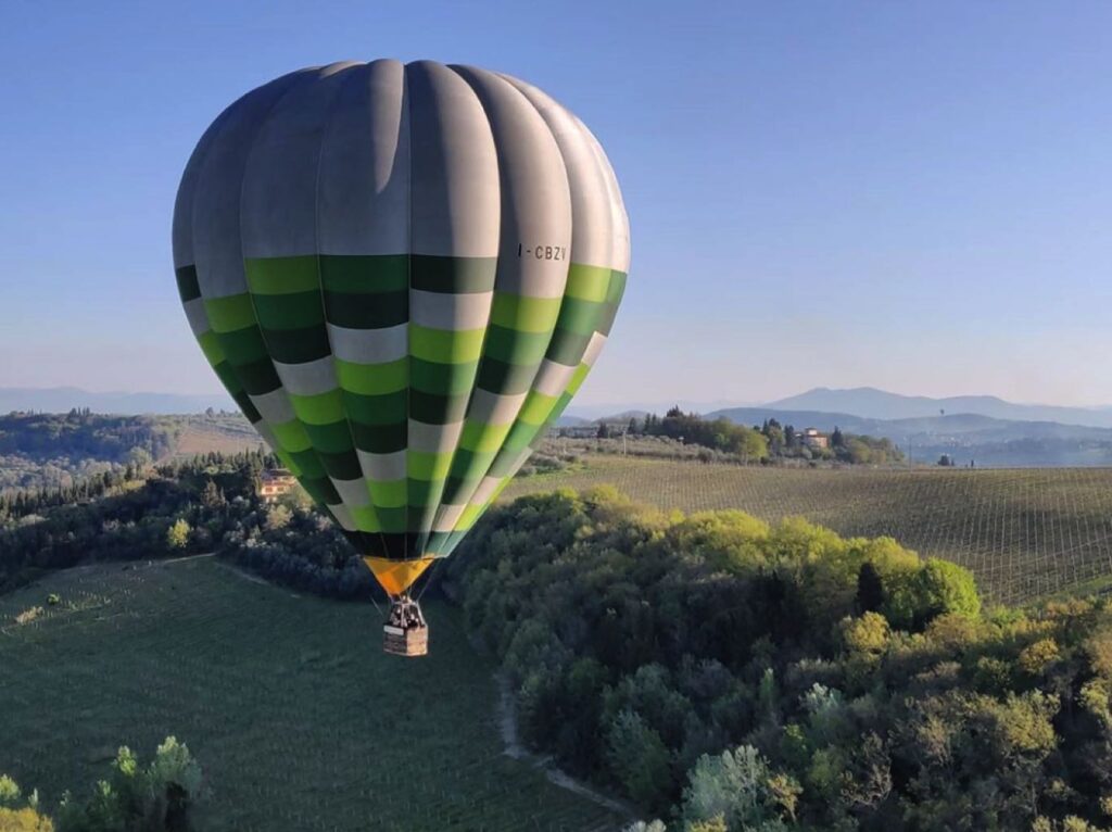 PRIVATE FLIGHT - with Prosecco breakfast