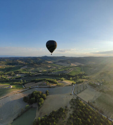 Private Balloon flight in Tuscany Private Balloon flight in Tuscany